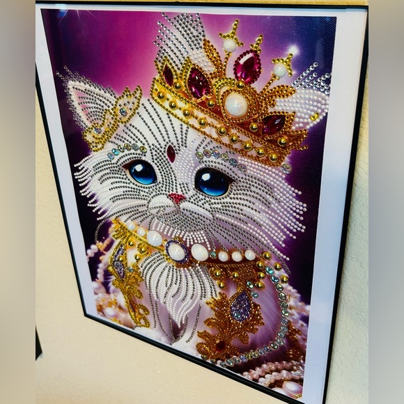 Finished Crystal Rhinestone Royal Kitty Diamond Painting - Picture 3 of 3
